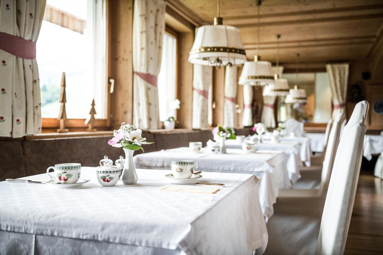 Dependance Hotel Mareo Dolomites San Vigilio Di Marebbe Exterior photo